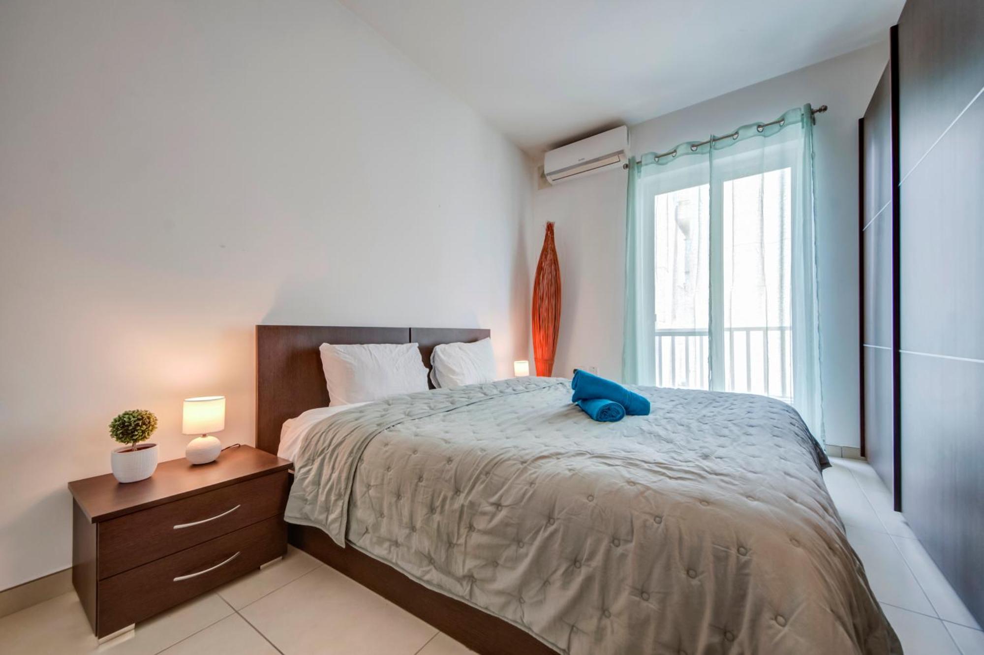 Modern 2Br Apt With Balconies In St Julians, Paceville - Apt 5 By Vaganza San Ġiljan Kültér fotó