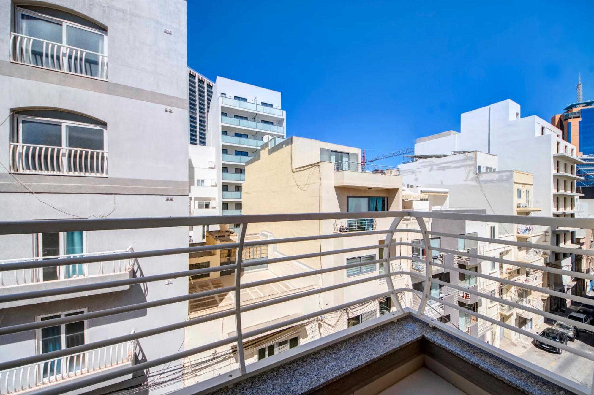 Modern 2Br Apt With Balconies In St Julians, Paceville - Apt 5 By Vaganza San Ġiljan Kültér fotó
